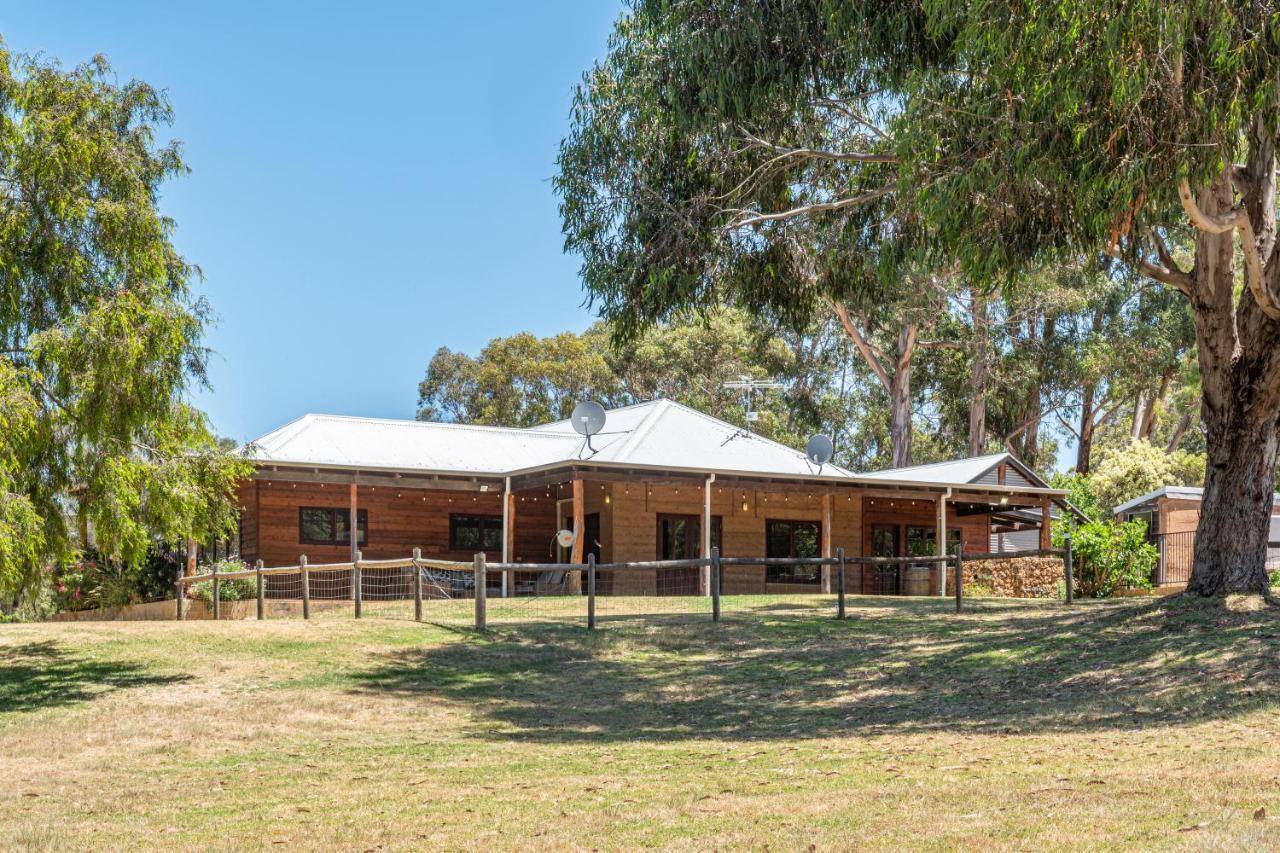 Island Brook Estate Vineyard And Chalets Yelverton Luaran gambar